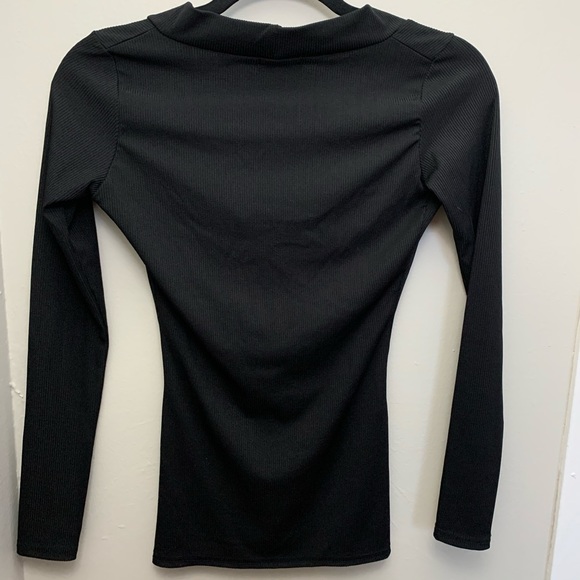 PrettyLittleThing | Plunge Neck Rib Top - Picture 3 of 7